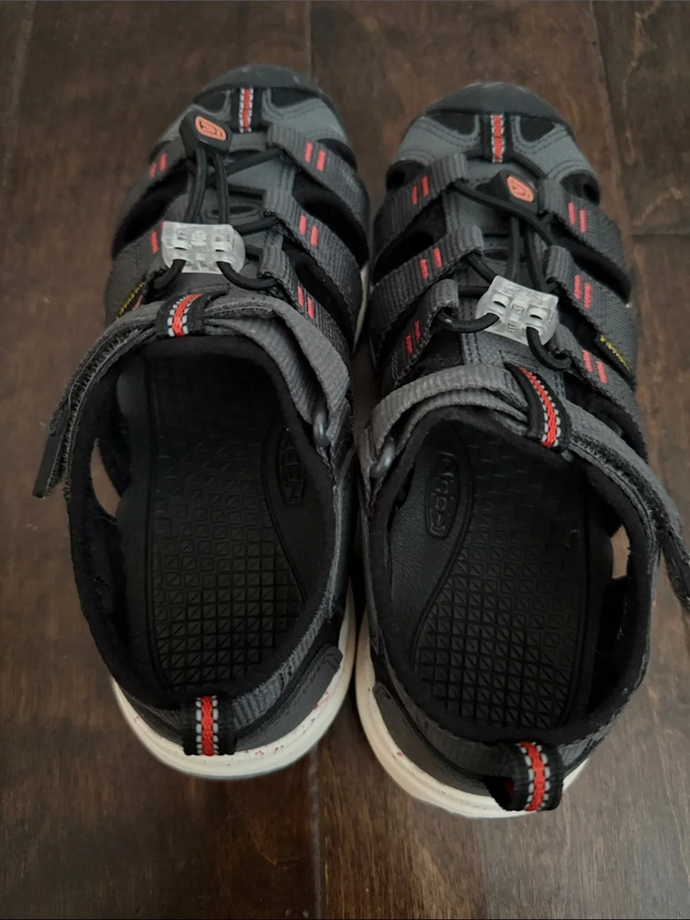 Keen Newport NEO H2 Youth Sandals Sz 2 Magnet Hook & Loop Lace-Lock Bungee